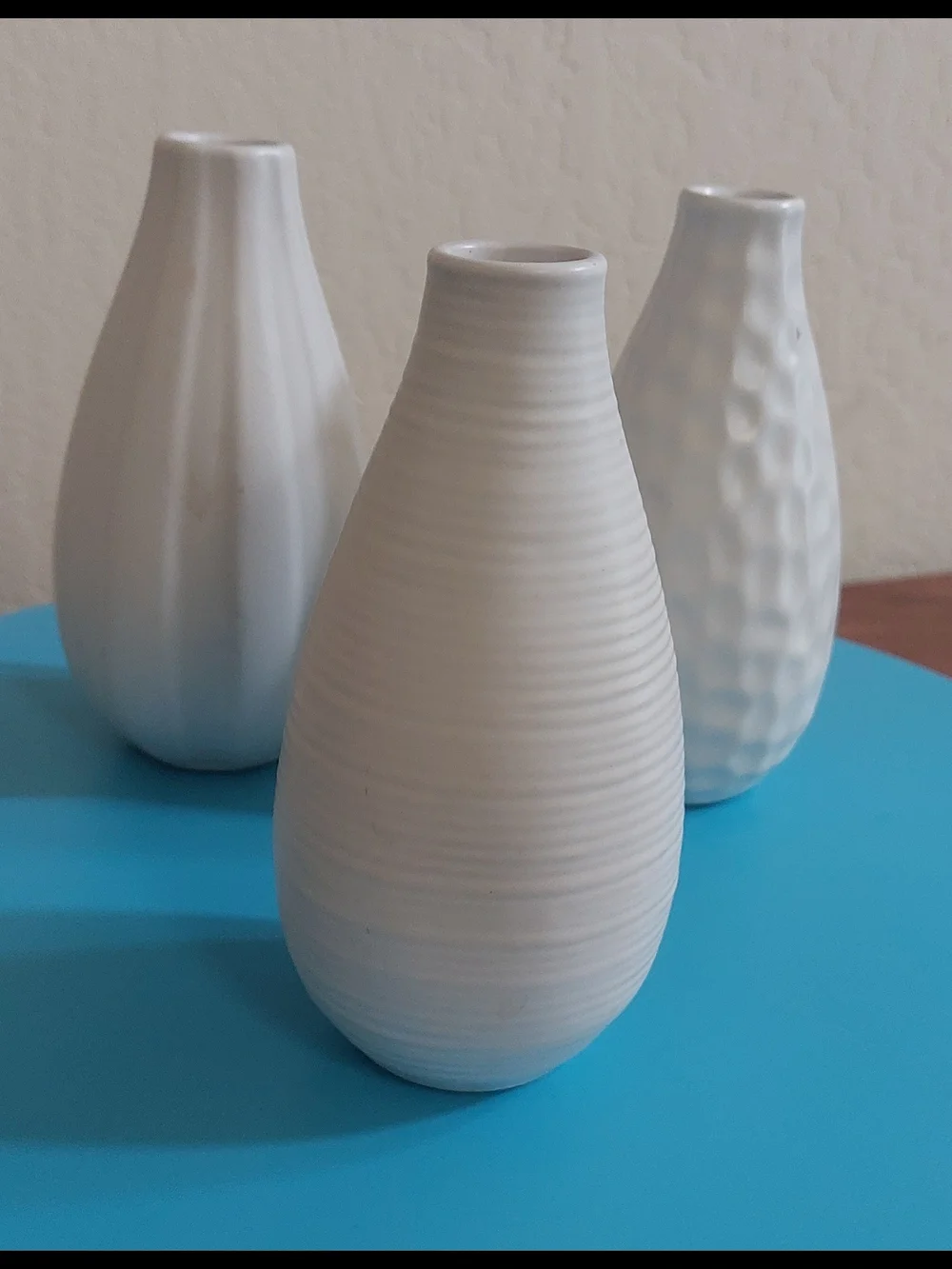 IKEA Almhult White Ceramic Textured Bud Vase Set